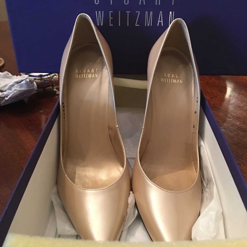 Stuart Weitzman Pumps